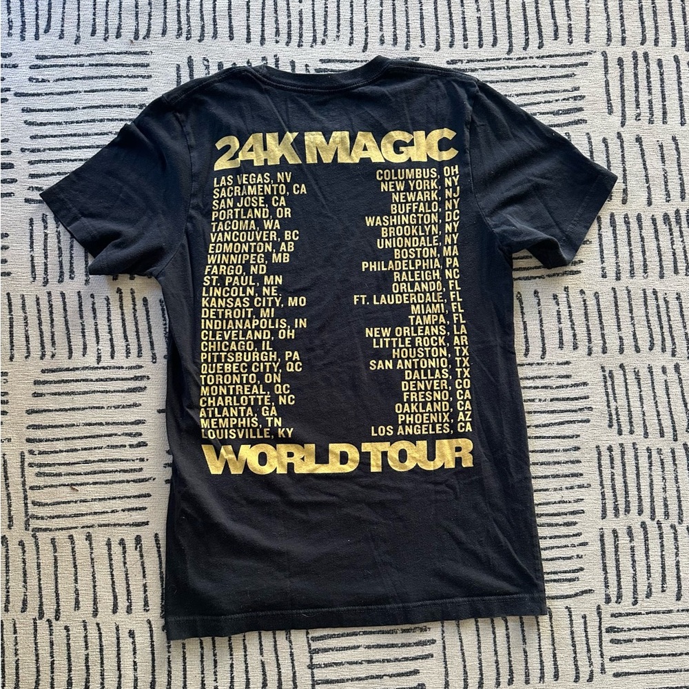 2017 Bruno Mars 24K Magic World Tour Tee - Picture 4 of 5